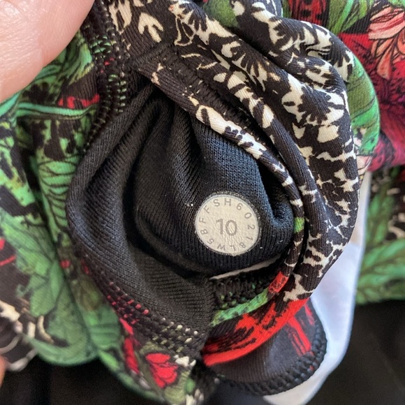Lululemon Wunder Under high rise women’s 10 Zen Garden Multi EUC - Picture 5 of 5